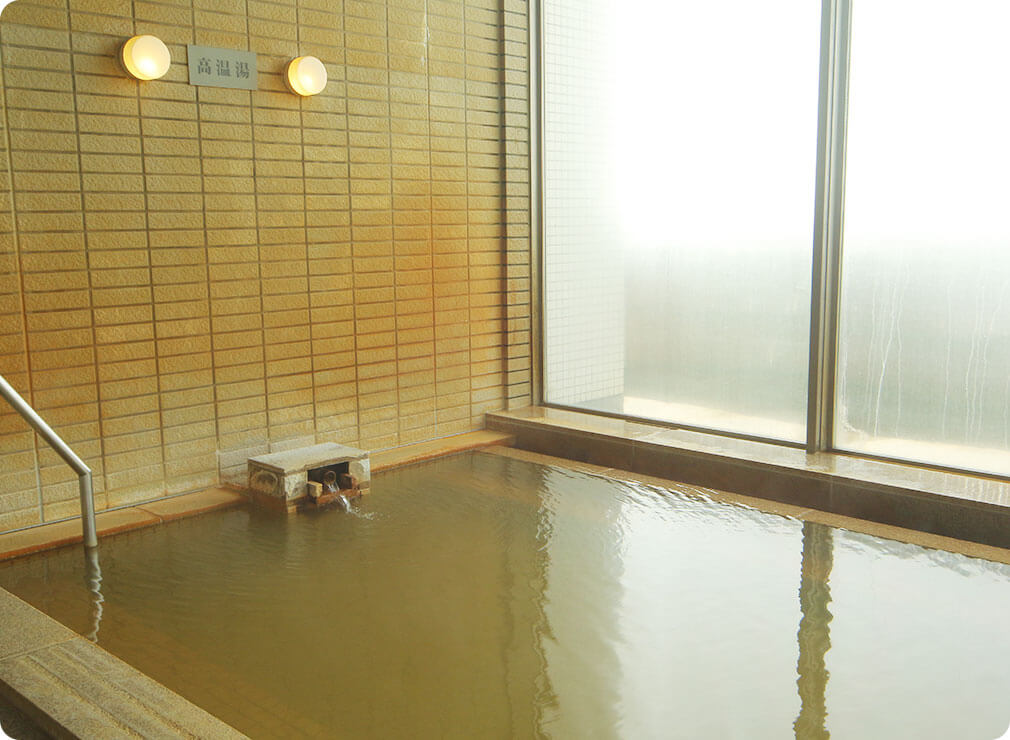 噴火湾を眺めながら天然温泉を楽しむ